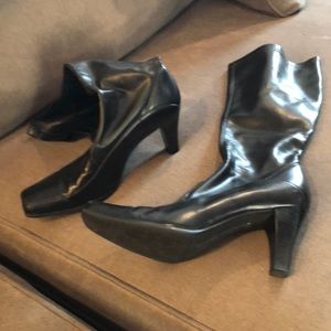 Knee high boots, black